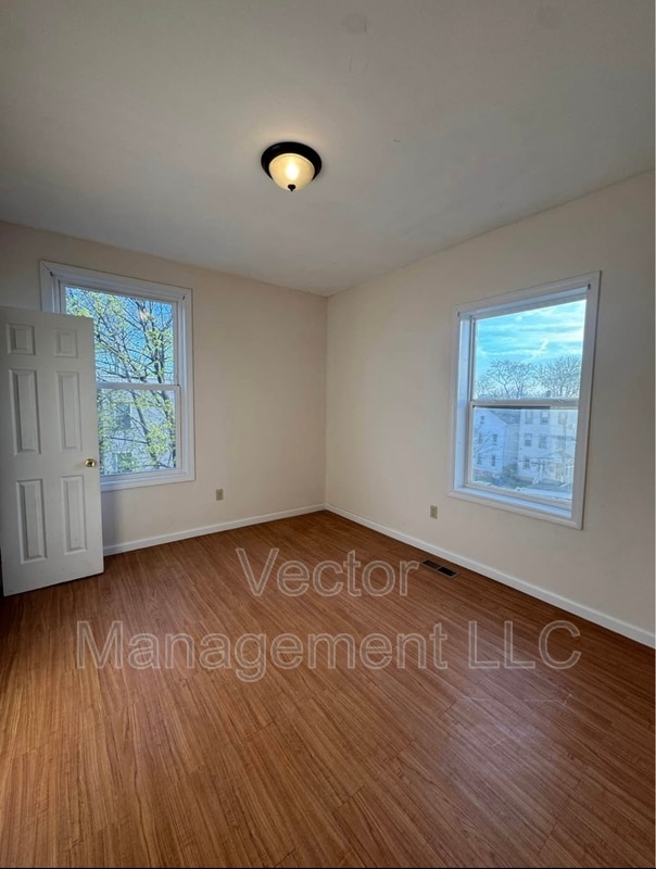 Photo - 34 Wolcott St