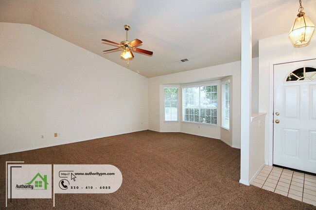 Photo - 1599 Lavender Way