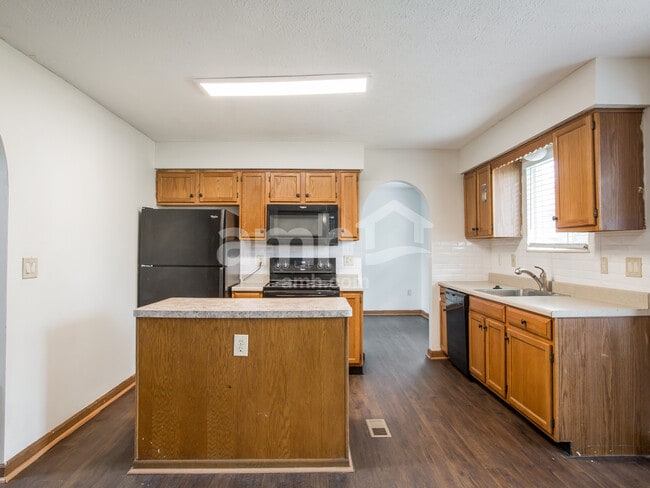 Photo - 1372 Stanwix Ct