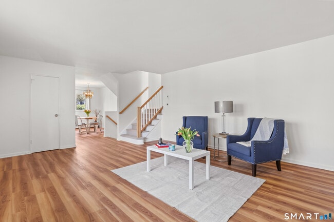 Photo - 28 Fillow St