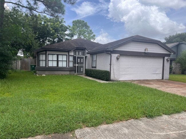 Building Photo - 11714 Lamprey St