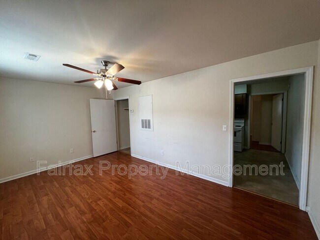 Photo - 1309 Hudson Ave Unit C4