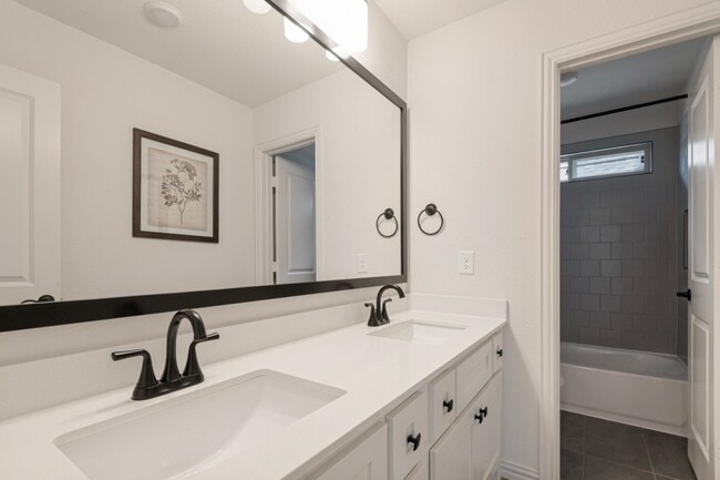 Photo - 12535 Mercer Pkwy