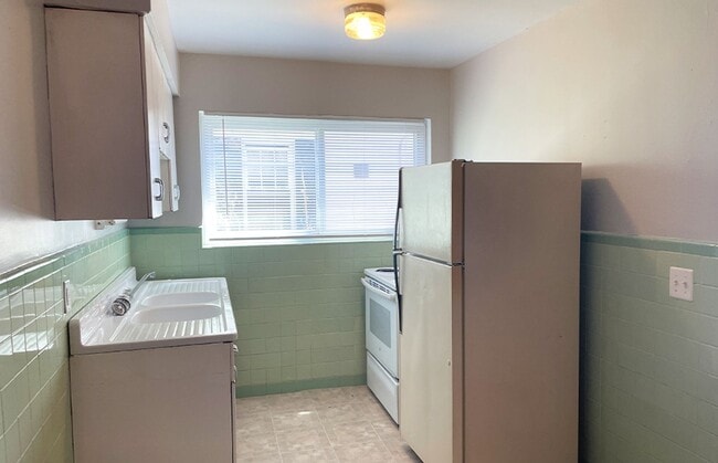 Building Photo - 510 Lowell Ave Unit 510-02