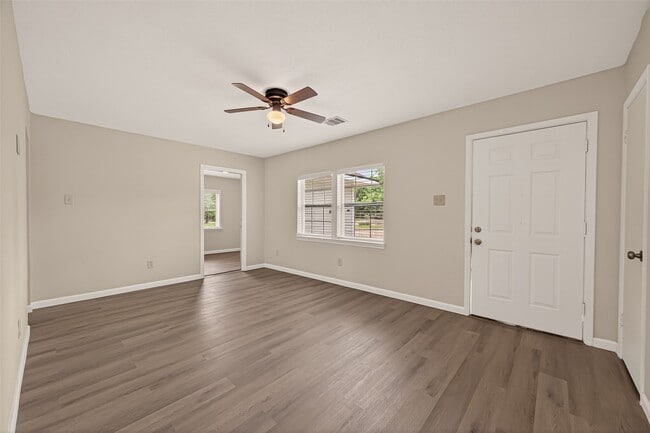 Photo - 14022 Rosecrest Dr