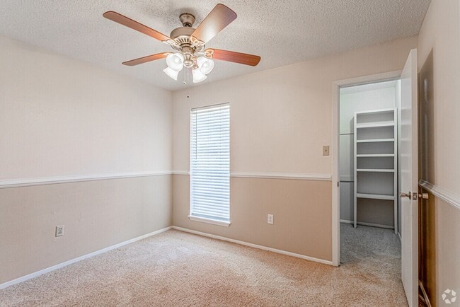 Photo - Summerhill Woods Apartments