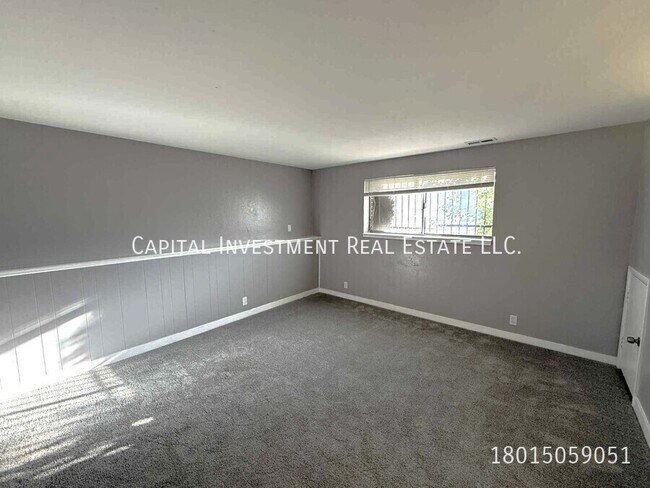 Photo - 3842 Dean Dr Unidad B