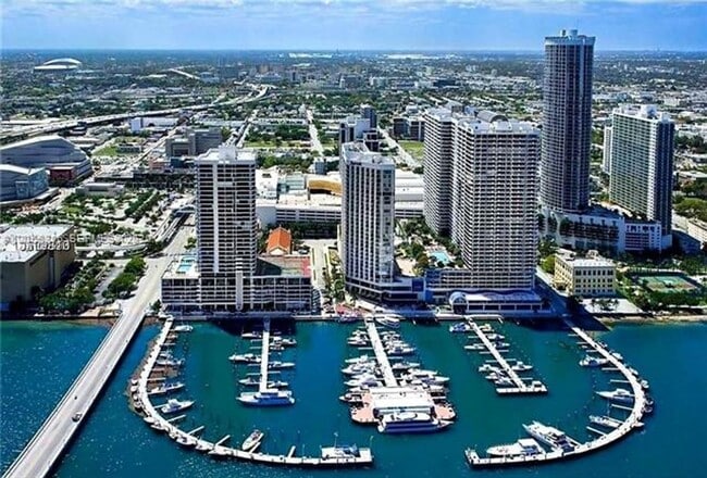 Photo - 1717 N Bayshore Dr