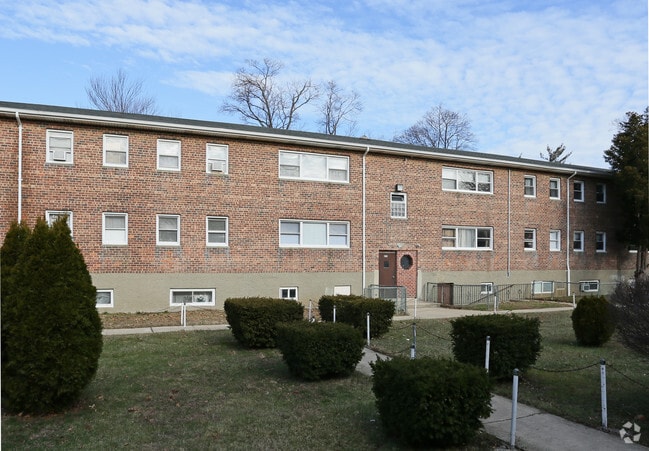 Photo - 37-50 Villa Ct