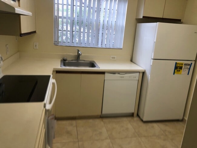 Photo - 601 Cypress Lake Blvd Unit G