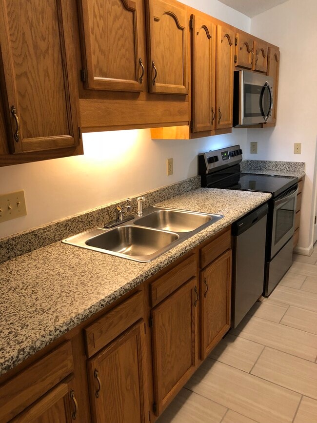 Photo - 3701 Cotswold Ter Unit 3-K