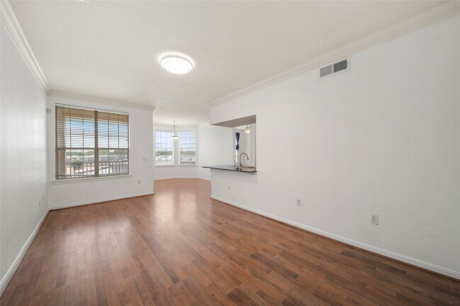 Photo - 7575 Kirby Dr Unit 2306