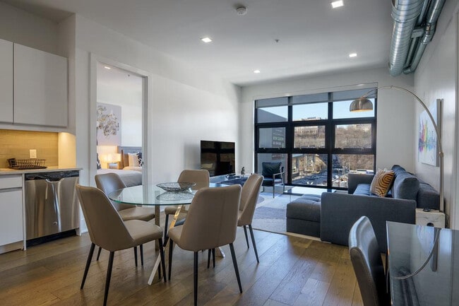 Photo - 1414 Grand St Unit SI ID1295529P