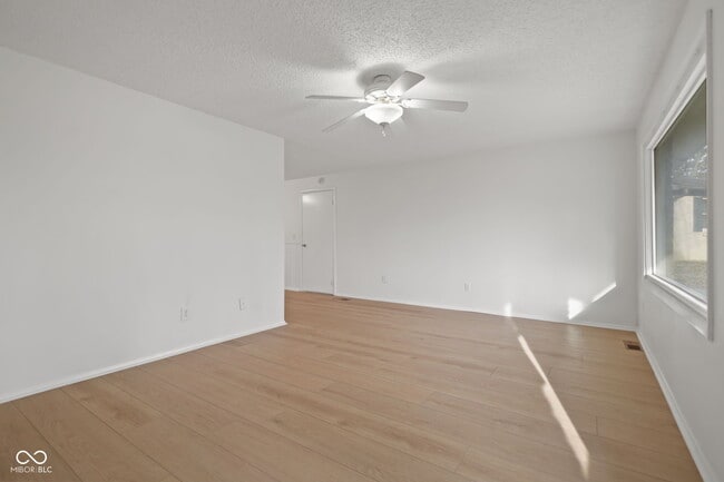 Photo - 8856 Moll Dr