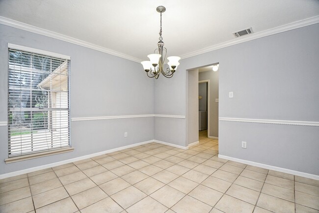 Photo - 6335 Oakburl Ln