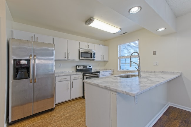 Photo - !!!WOW!!! Townhome in Virginia Beach
