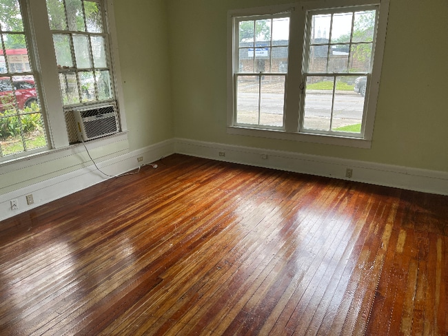 Photo - 131B Center St