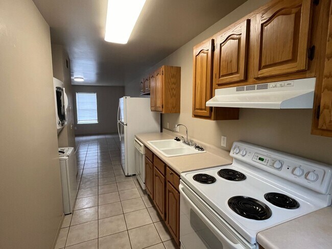 Photo - 300 E Carthage Ave Unit D