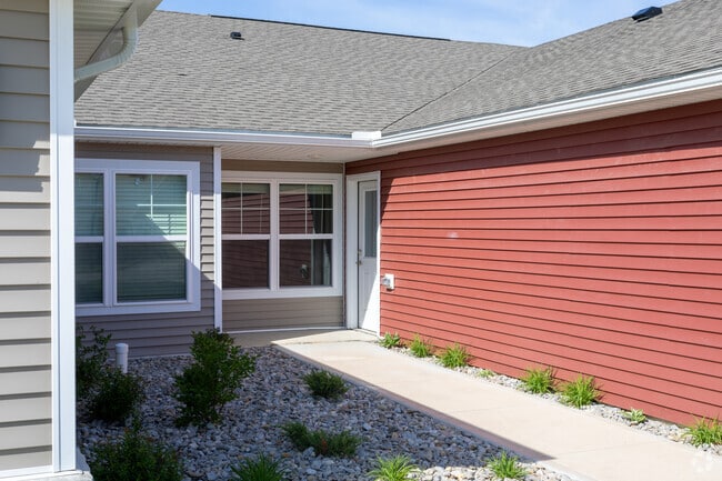 Photo - Redwood South Lebanon