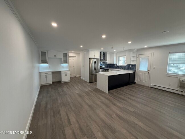 Photo - 135 Wharfside Dr