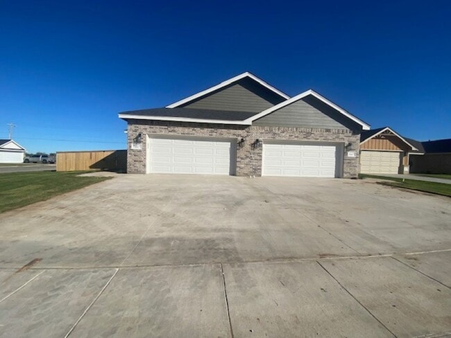 Photo - 7303 Southern Belle Cir House