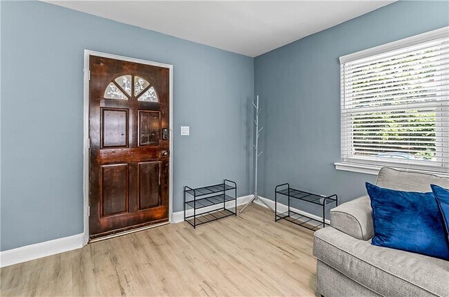 Photo - 1780 John Calvin Ave House