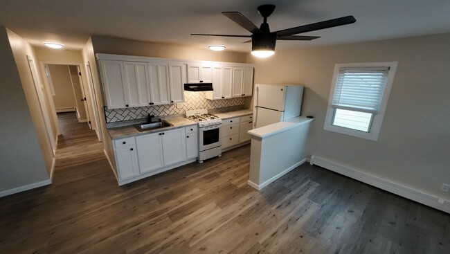 Kitchen - 11 Division St Apartments Unit 3