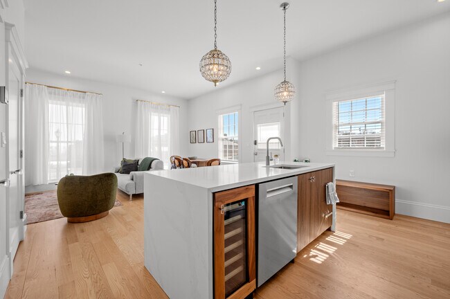 Photo - 30 E Main St Unit 2