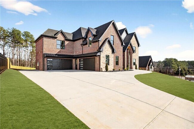 Photo - 405 Thunder Rd