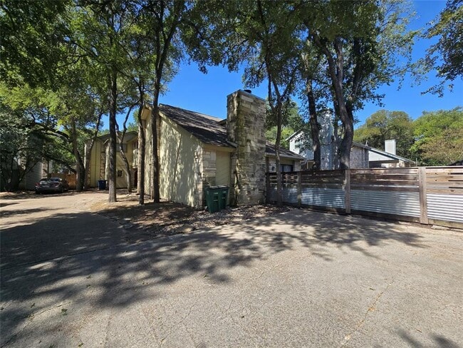 Building Photo - 1713 Cinnamon Path