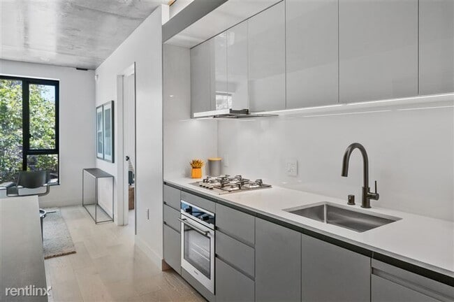 Photo - 960 Market St Unidad 716