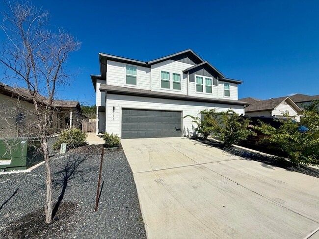 Photo - Want luxury living in the Far West ...Look no further...Amanda Park is it!