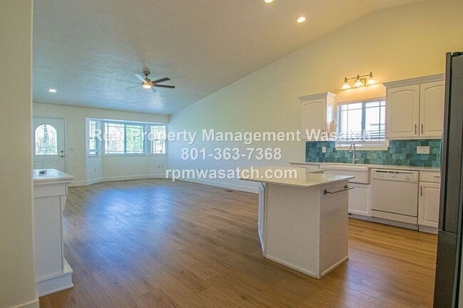 Photo - 25 Clubhouse Dr