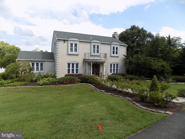 Photo - 313 Glenville Rd