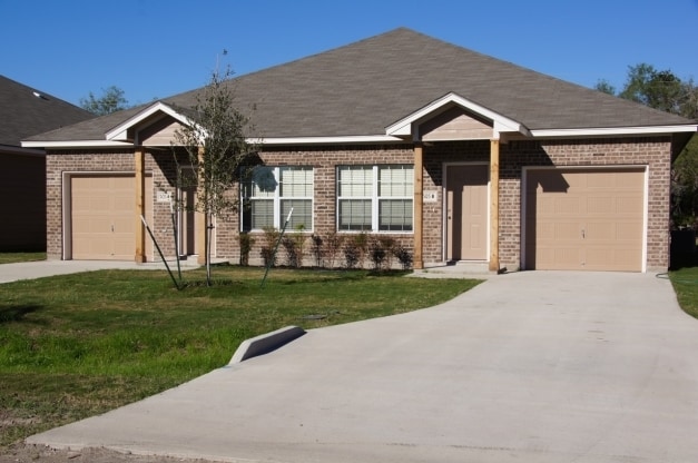 Three Rivers Duplex - Three Rivers Duplex Apartments