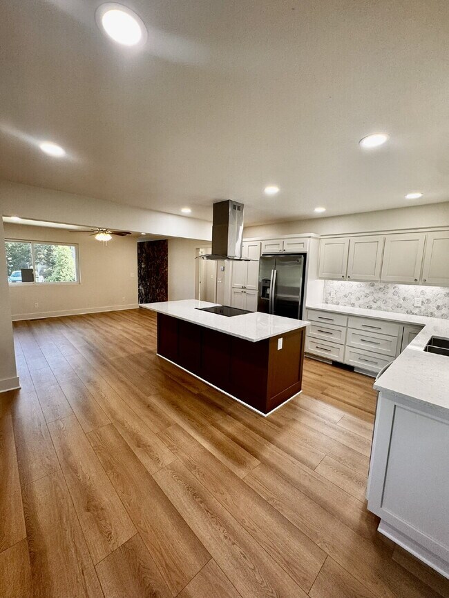 Photo - 14911 Dutchmans Dr