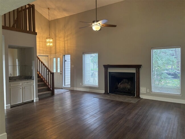 Photo - 2942 Jenny Dr