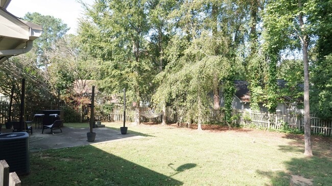 Photo - 3811 Armitage Dr