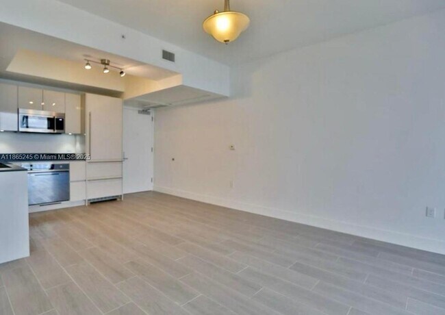 Photo - 1010 Brickell Ave