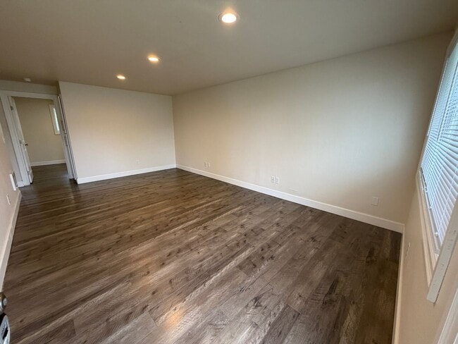 Photo - 211 Unit 206 14th Ave SE