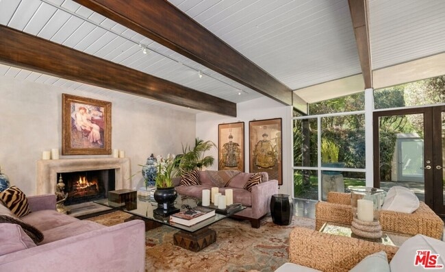 Photo - 2530 Hutton Dr