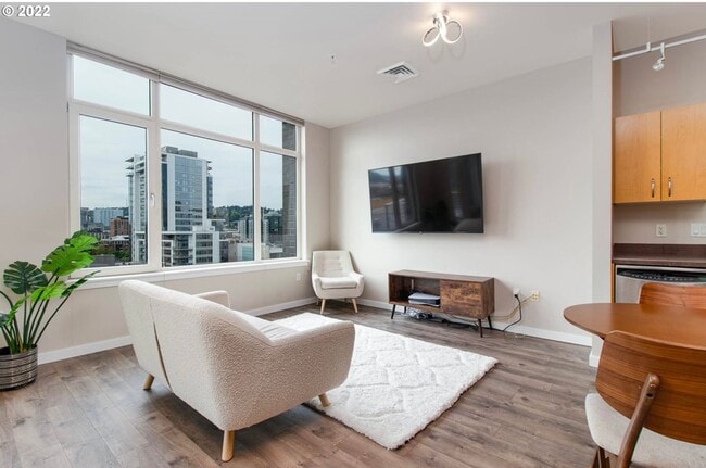 Photo - Pinnacle Condominiums - Pearl District ope... Unit PIN902