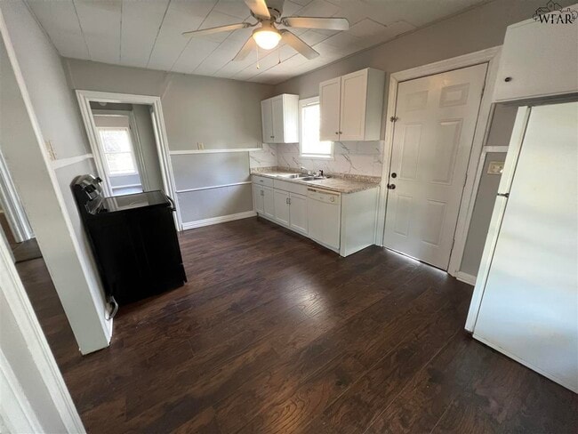 Photo - 2506 Marie St