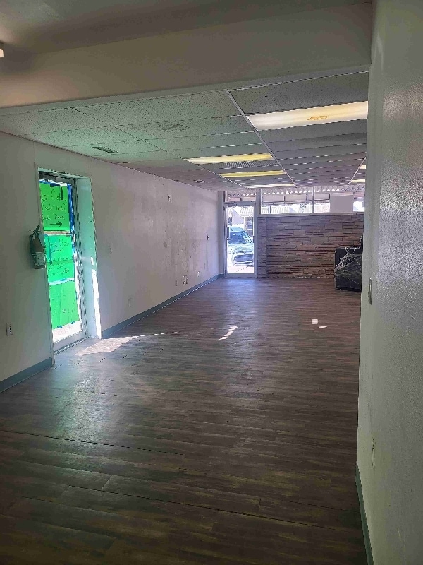 Photo - 404 State St