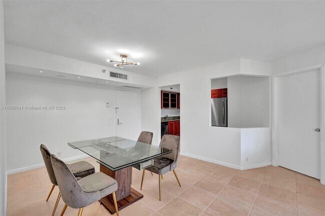 3300 NE 191st St Unit 202