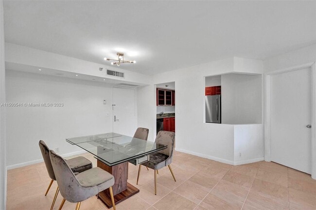 Photo - 3300 NE 191st St Unidad 202