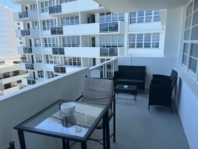 Photo - 100 Lincoln Rd Unidad 1228