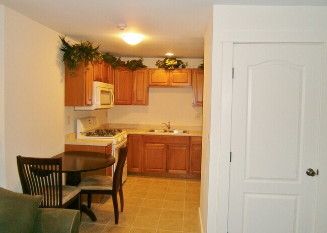 103 Highland Pl Unit 4