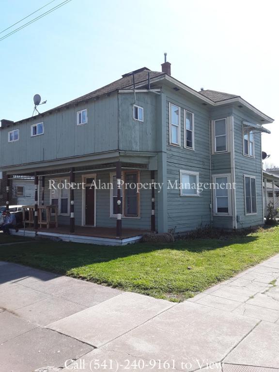 Photo - 408 SE Byers Ave