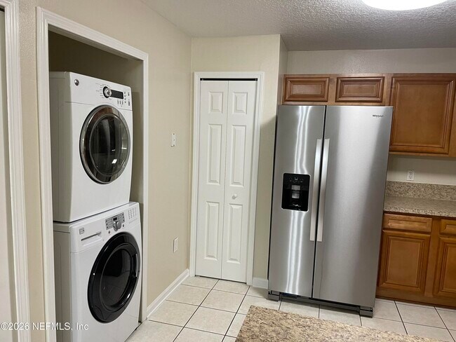 Photo - 6985 Ortega Woods Dr Unit 9